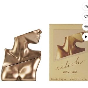 Gold Radiance Highlighter Makeup